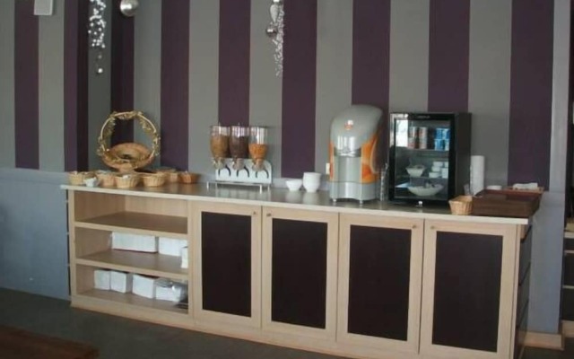 Fasthotel Paris Sud Saint Fargeau