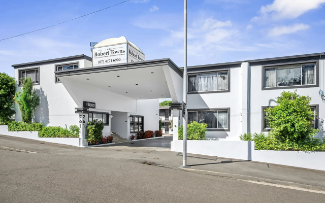 The Robert Towns — 4-star hotel in Townsville