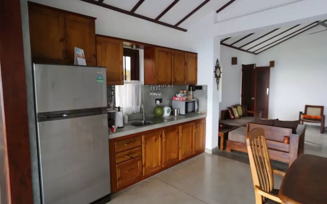 Rakuen Beach Villa