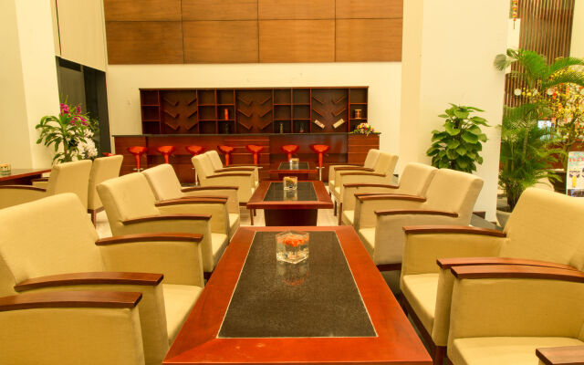 Danang Han River Hotel
