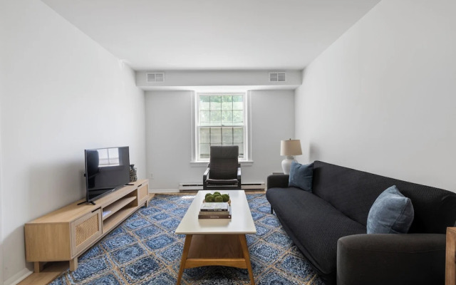 The Gallery Unit 201