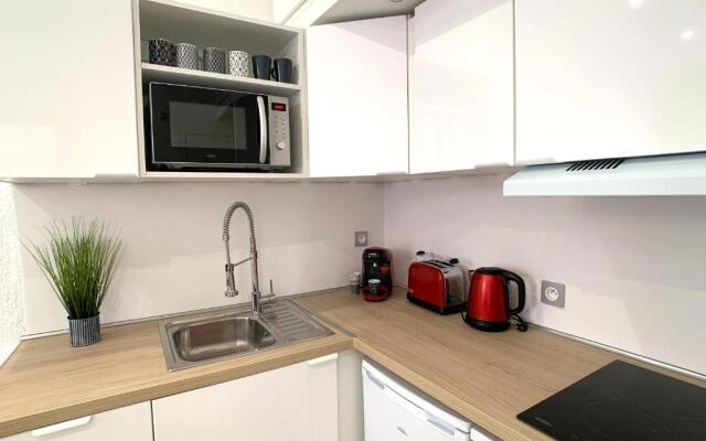 Renovated apartment AC - wifi - 2-4pers - Center Antibes rue James Close