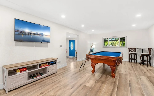 121 Atlantic Blvd