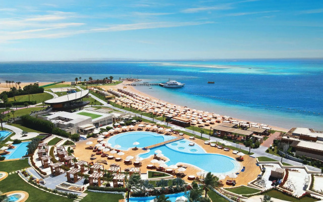 Rixos Premium Magawish Suites and Villas