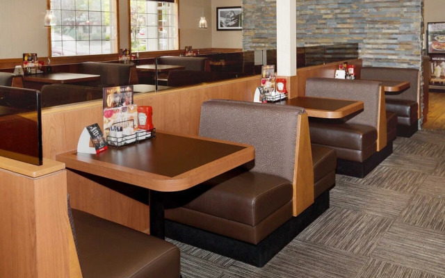 Sandman Hotel & Suites Abbotsford