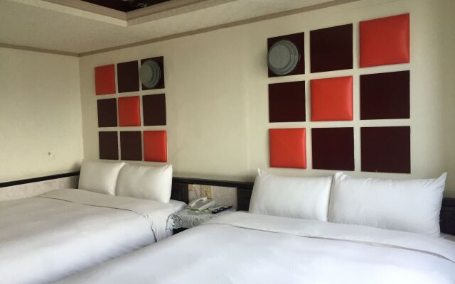 King Lo Tung Hotel