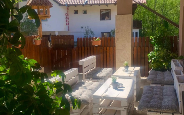 Pensiunea Anotimpuri by Casa Sandu