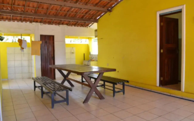 Casa de 4 quartos á 6Km da praia de Lagoinha-ce