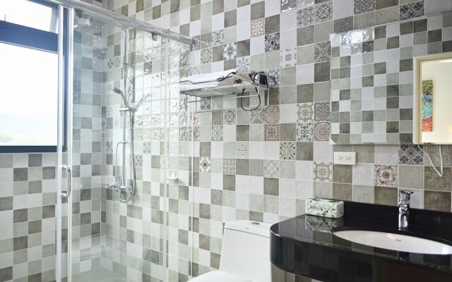 1969 Meters Square Seed B&B