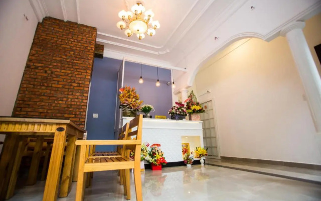 Shark Homestay