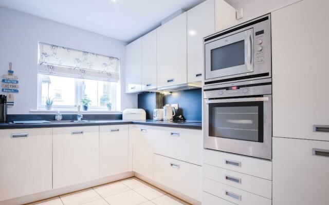 The Beachhouse - 2 Bed Townhouse - Saundersfoot
