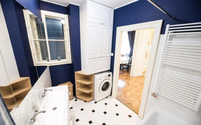 Gellért Family Suite