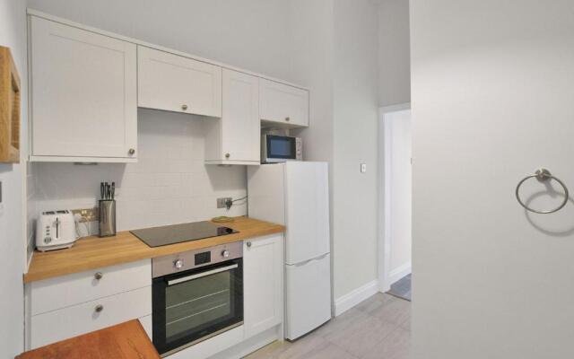 Craig Leith Apartment