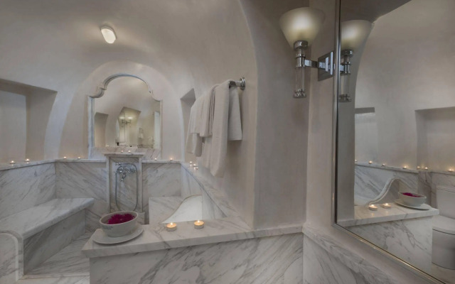 Aigialos Luxury Traditional Houses