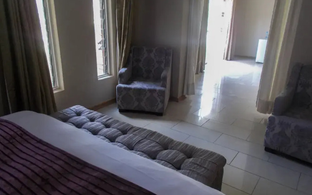 Tecla Lodges