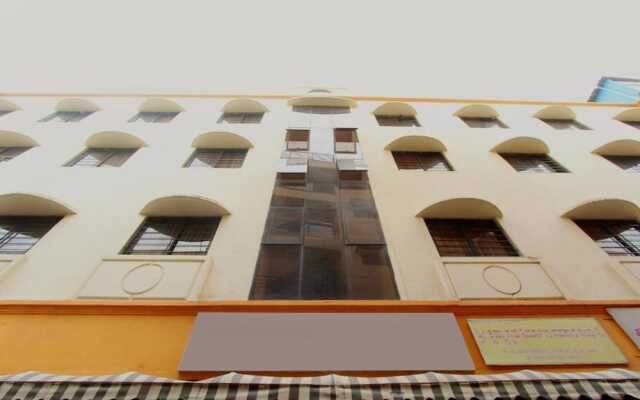 OYO 14695 Shrusti Comfort