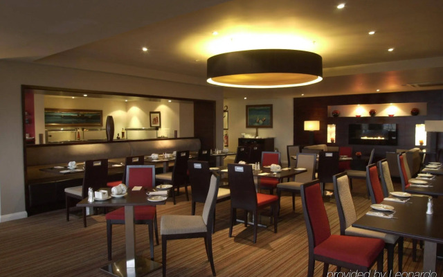 DoubleTree by Hilton Edinburgh - Queensferry Crossing
