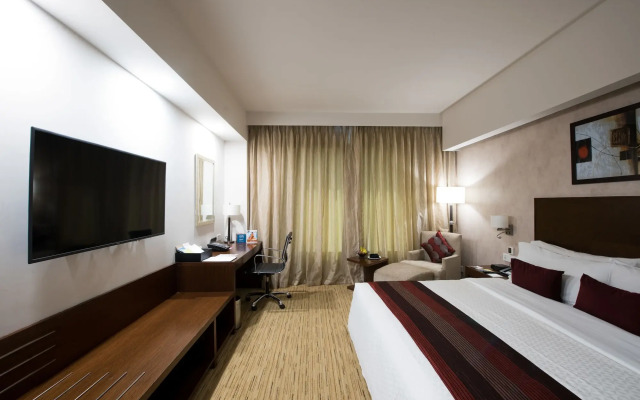 Four Points by Sheraton Hotel & Serviced Apartments, Pune