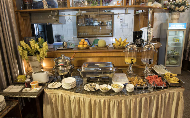 Mann Myanmar Inn