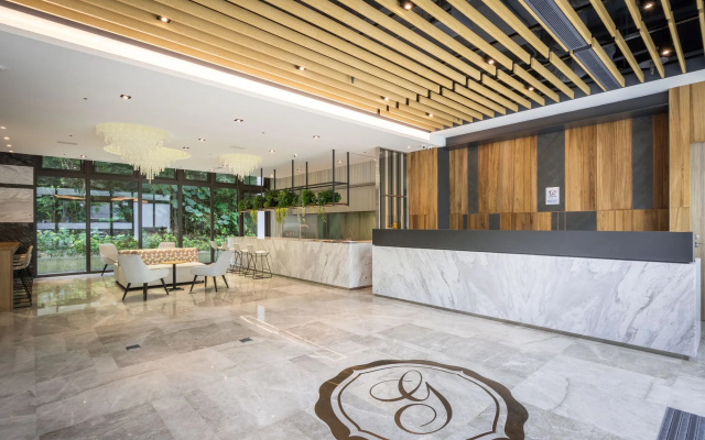 Green World NanGang Hotel