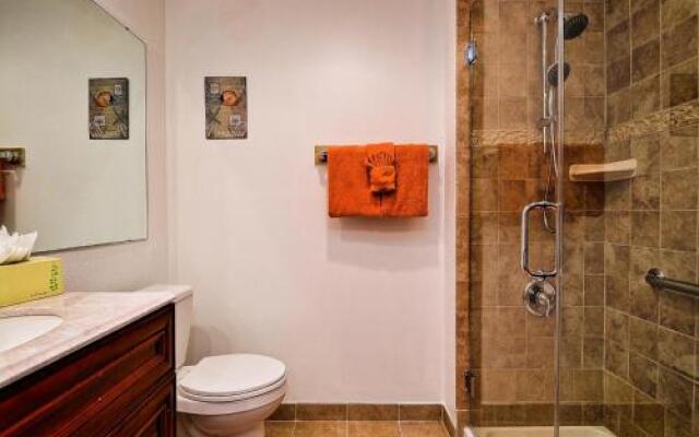 Mandalay Beach Club 1006P