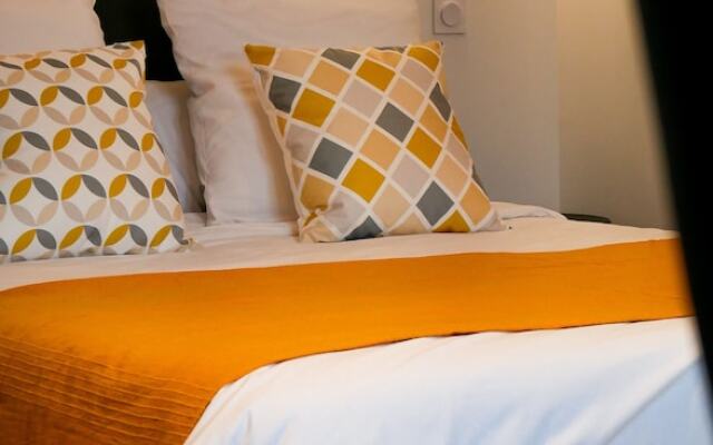 LE CENTRAL Hôtel Bar Restaurant