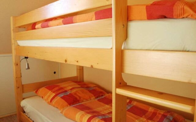 Tranquil Apartment in Ostseebad Kühlungsborn near Sea Beach