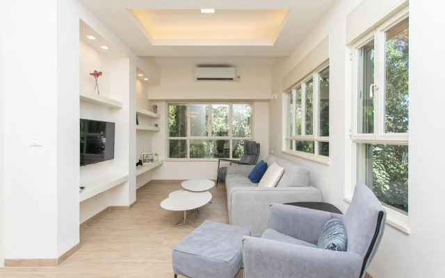 Carmel Boutique Apartments - Urban Forest