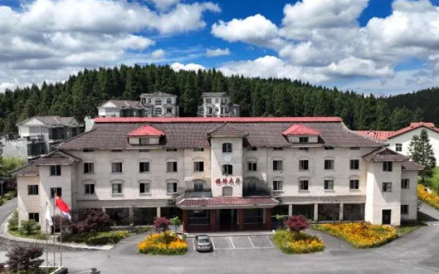 Fairy Mountain Dream Cloud Resort