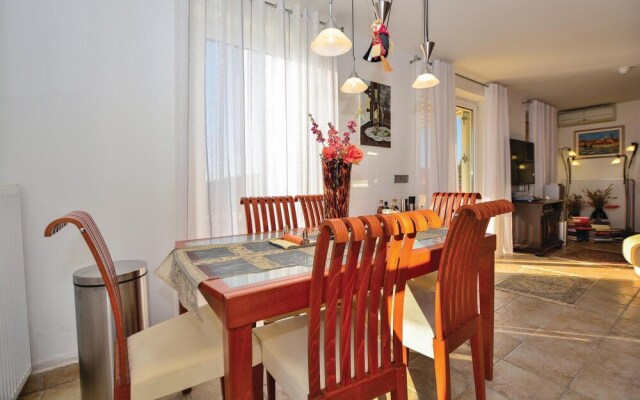 Awesome Home in Izola With Wifi and 3 Bedrooms