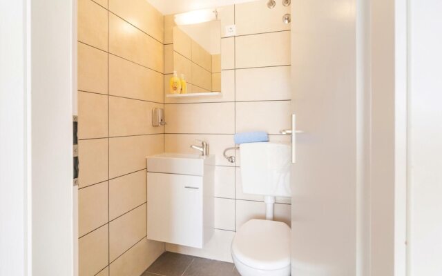 Awesome Home in Pucisca with Hot Tub, WiFi & 5 Bedrooms