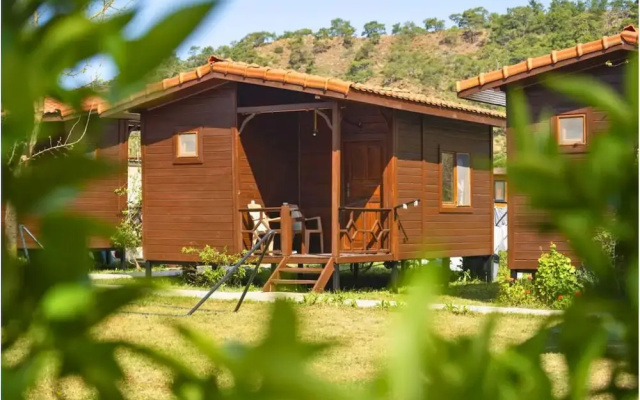 Izgen Bungalows Çıralı