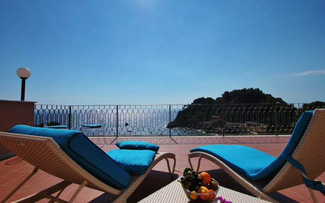 Baia Azzurra Hotel