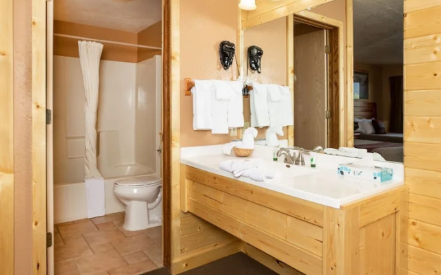 Flat Creek Inn