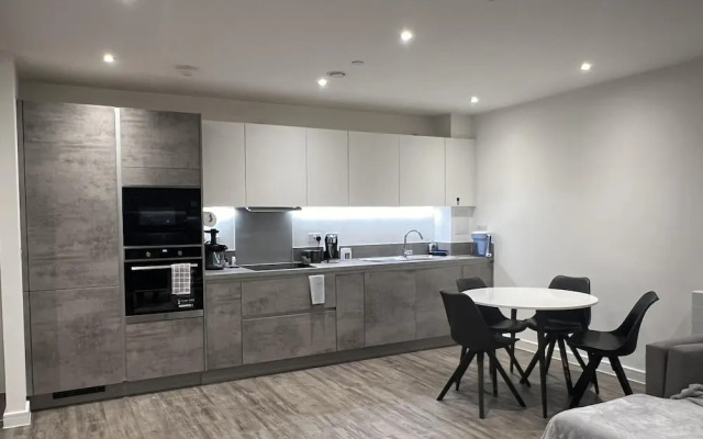 Riverside Retreat in Barking
