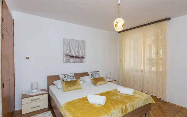 Sunset Bay Room