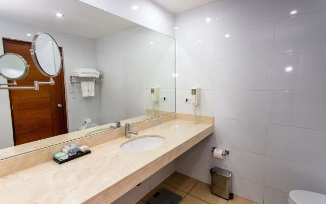 Wyndham Costa del Sol Pucallpa