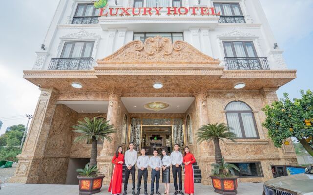 Luxury Hotel