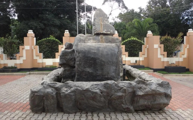 Victoria Palace Hotel