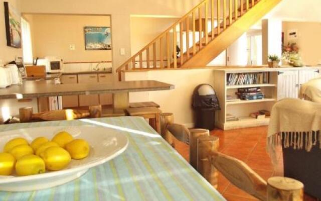 Point Village Accommodation - Laurie's House