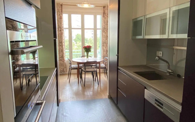 VICTOR HUGO - Modern and sunny, terrace, 2 baths