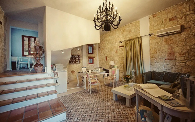 Petrino Suites Hotel