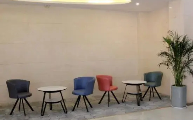 Pebble Hotel (Taiqian Jinshui Road Mobile Company)