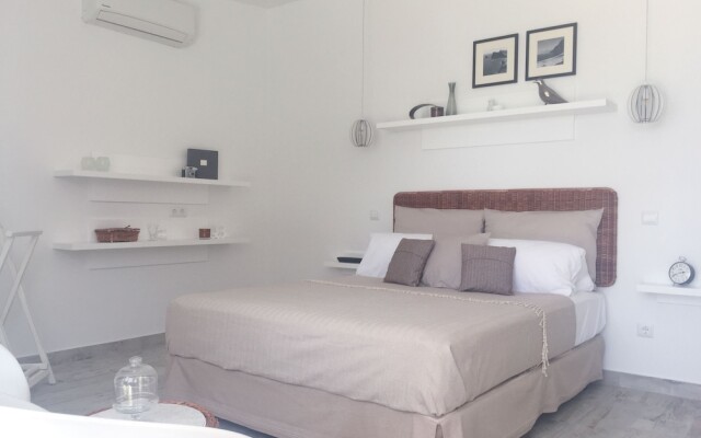 Quinta B. - Adults Only