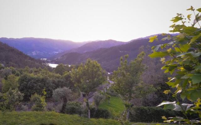 Cantinho da Pedra