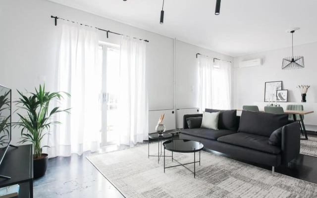 Spacious 1BD Apartment near HELEXPO Marousi by UPSTREET