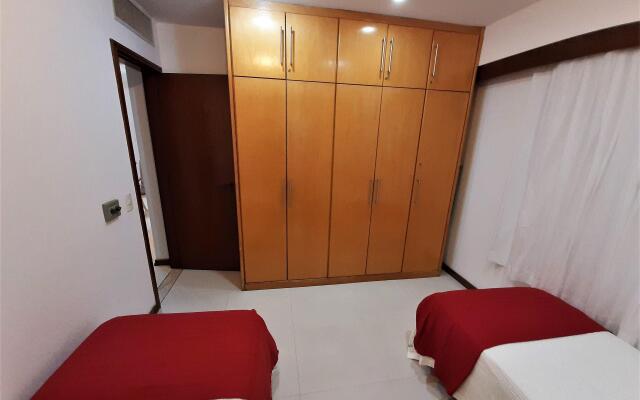 Apartamento com serviços próximo a Praia de Ipanema