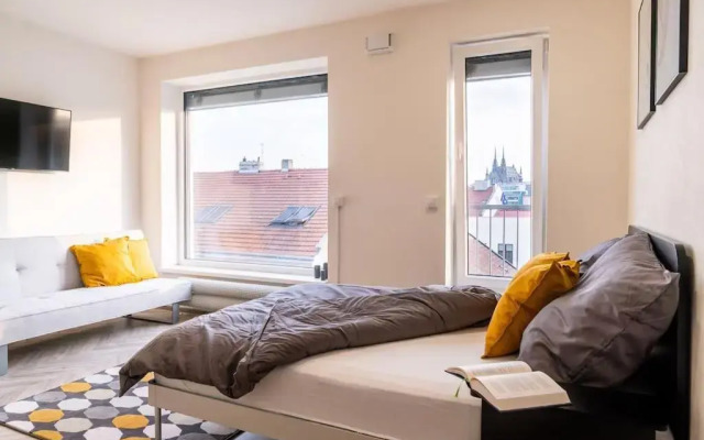 Lavender Time Studio with a Garden View Balcony