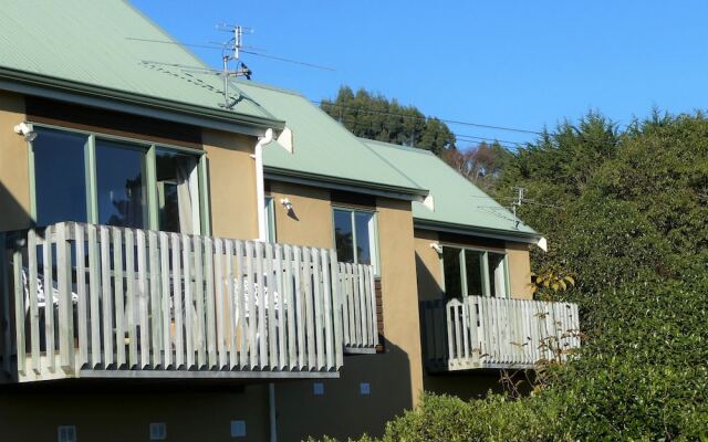 Portobello Motel Studios and Cottages