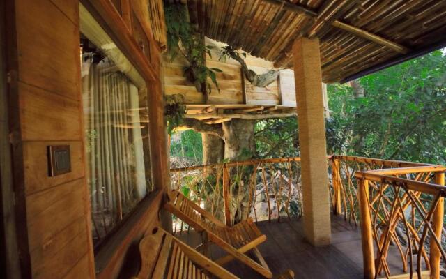 The Winsome & Tree House